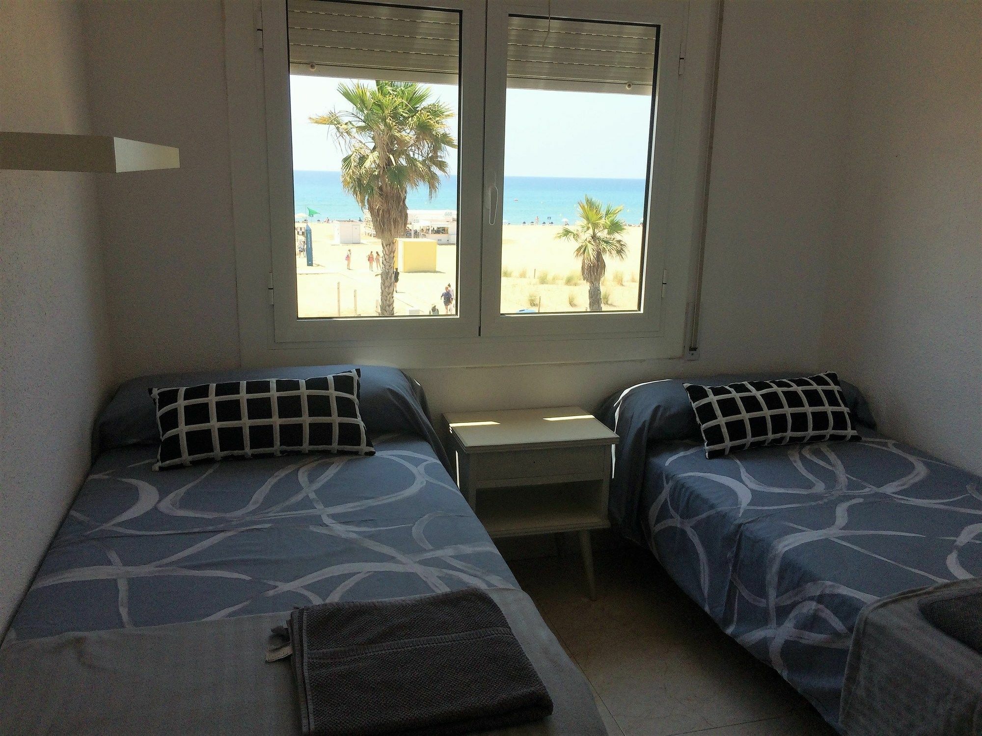 Calaluz Be My Guest Castelldefels Appartement Buitenkant foto
